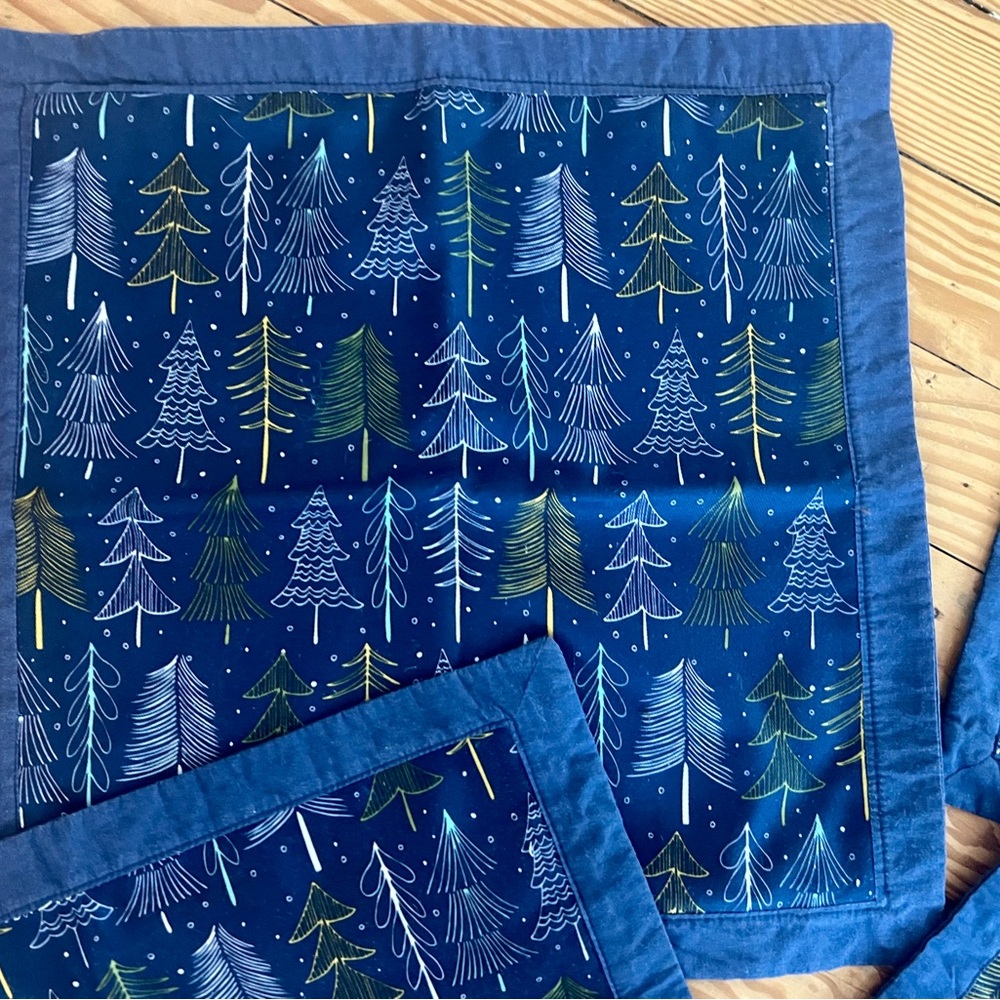 Set of (4) “Oh Christmas Tree” Design Cotton Pillow Cases Sham Covers